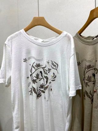 白色