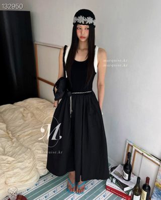 黑色