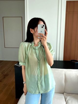 浅绿色
