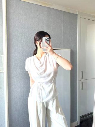 白色