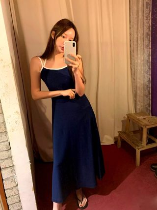 藏青色