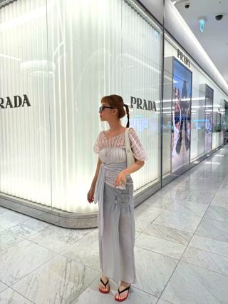 军绿色
