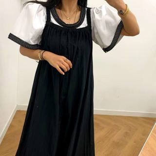 黑色