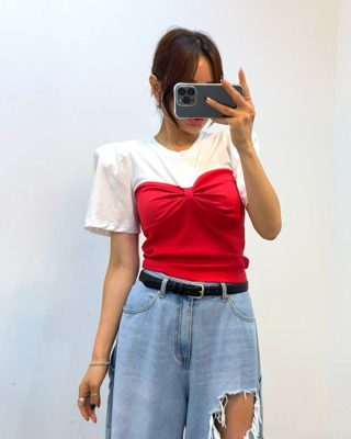 红色