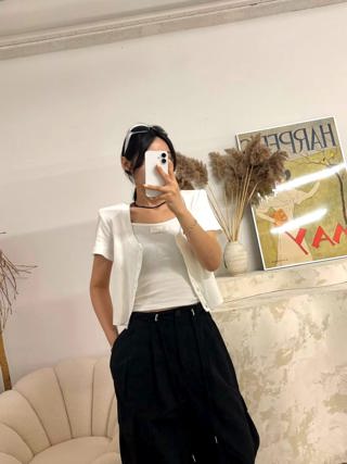 白色