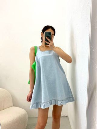 浅蓝色