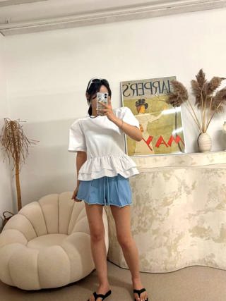 白色