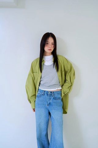 草绿色