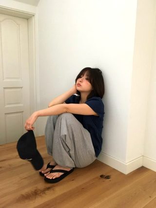 藏青色