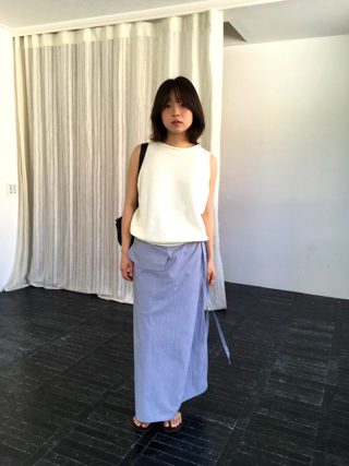 浅蓝色