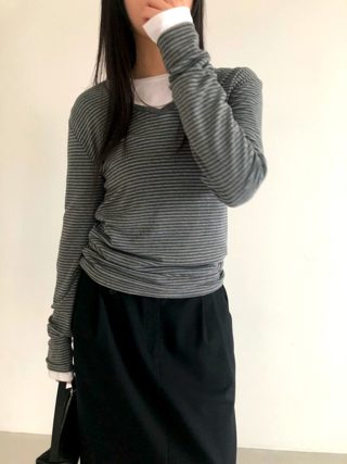 黑色
