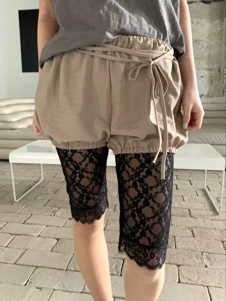白色