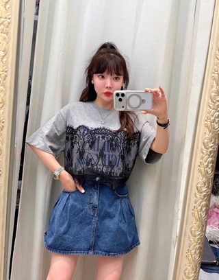 灰色