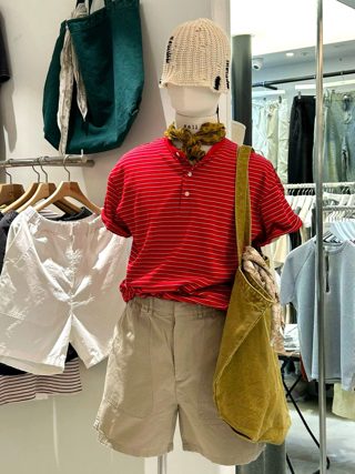红色