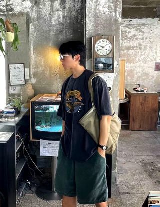 白色