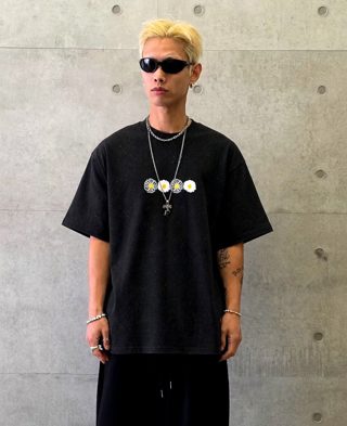 灰色
