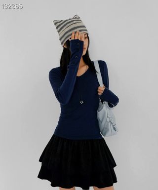 藏青色