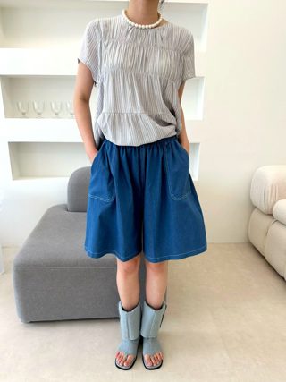 藏青色