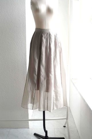 米色