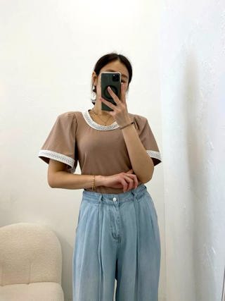 咖啡色