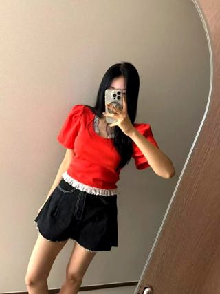 红色