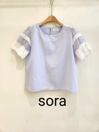 白色