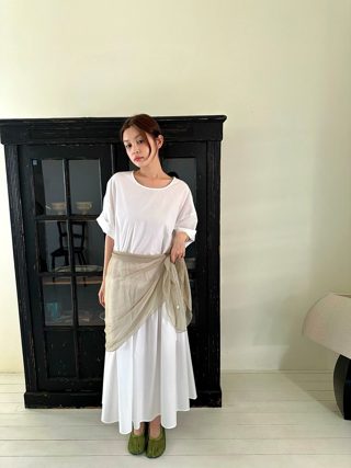 白色