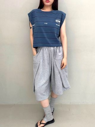 藏青色