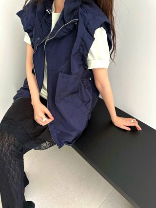 藏青色
