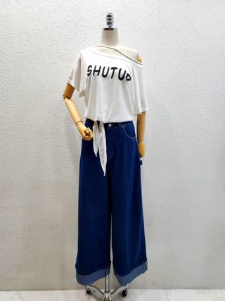 白色