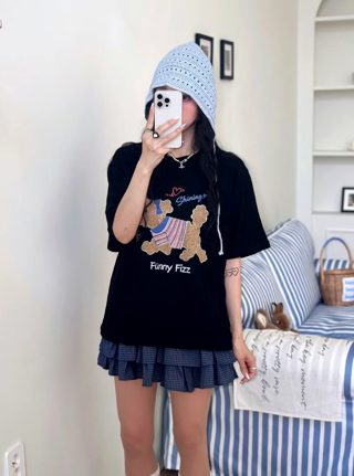 黑色