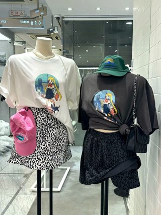 白色