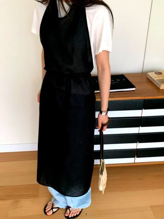 黑色
