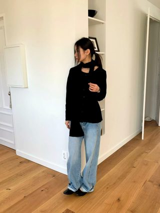 黑色