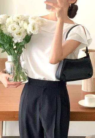 白色