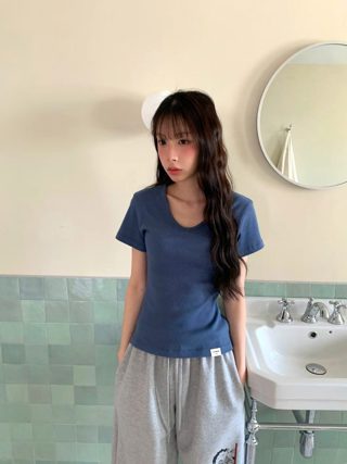 藏青色
