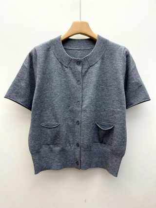 红色