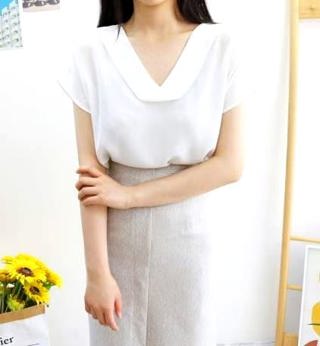 白色