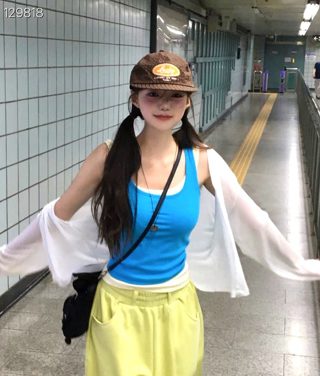 灰色