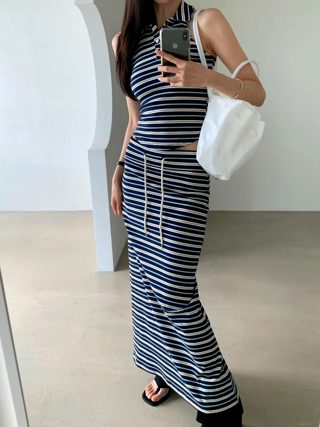 藏青色