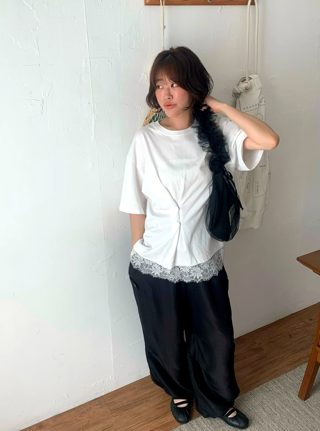 白色