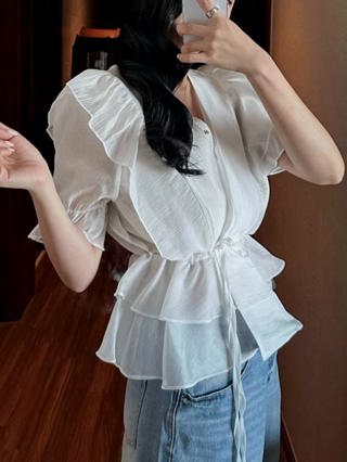 黑色