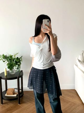 黑色