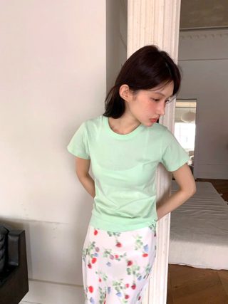 浅绿色