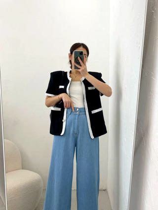 黑色