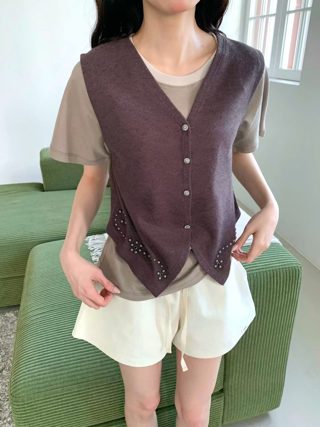 酒红色