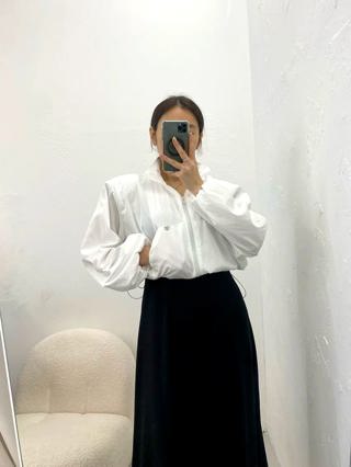 白色