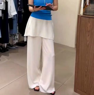 浅蓝色