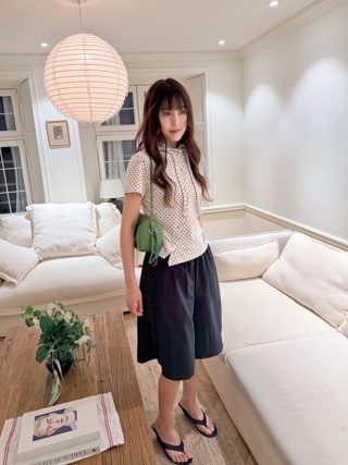 白色