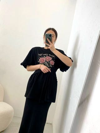 黑色